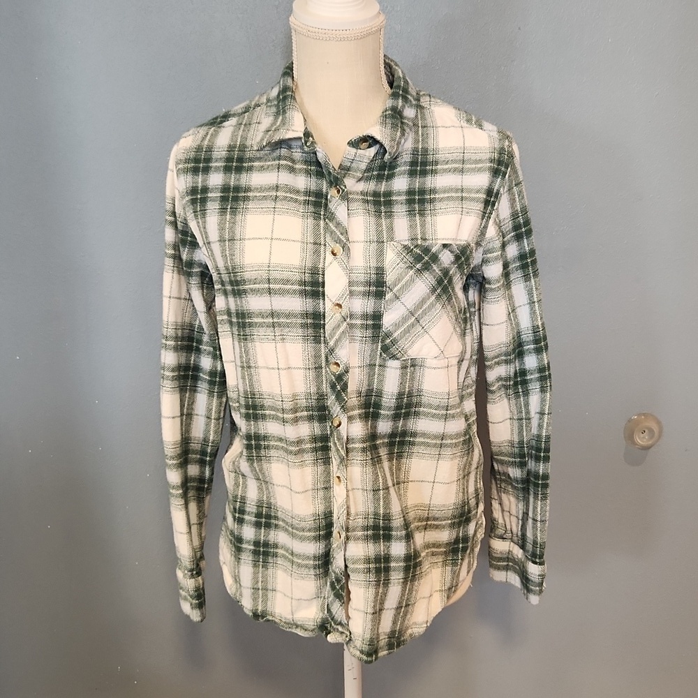 Arizona Jean Co Thick Flannel Plaid Long Sleeve Button Down High Low Hem Shirt